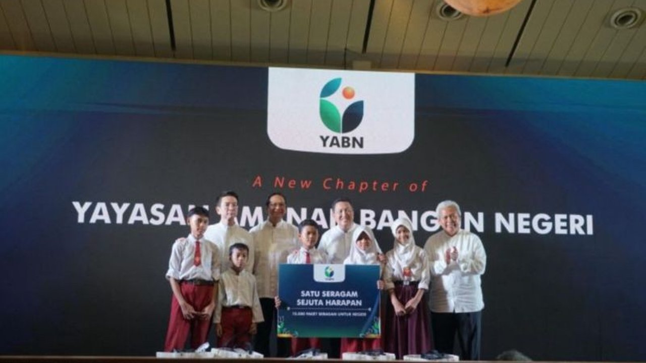 Ketua Ikatan Alumni SMA 3 Jakarta, Boy Thohir, mengajak ribuan alumni yang sukses untuk menginspirasi siswa-siswi, menegaskan komitmen mereka menjadikan SMA 3 Jakarta sekolah unggulan nasional.