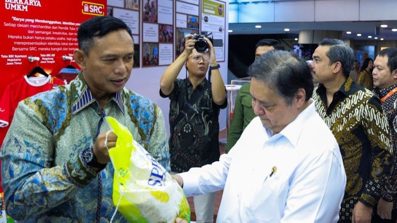 Perum Bulog menegaskan komitmennya untuk memperkuat peran strategis pangan nasional, memastikan ketersediaan beras terjangkau serta memperluas jangkauan distribusi.
