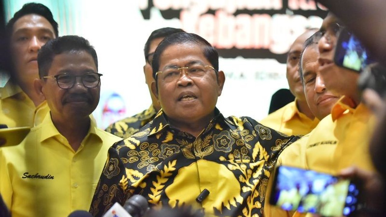 Partai Golkar menilai Penghargaan Bahlil Lahadalia dari Presiden Prabowo adalah bentuk pengakuan atas kontribusi nyata sang menteri termuda. Apa makna di baliknya?