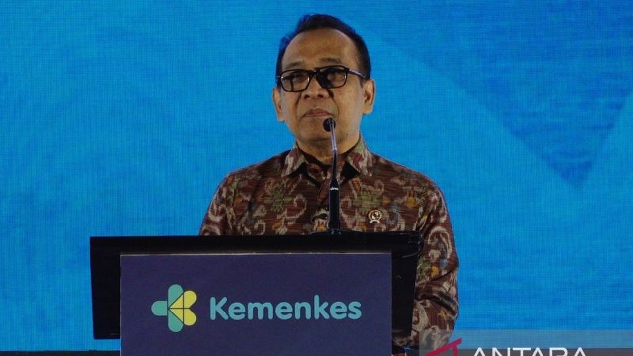 Menko PMK menekankan pentingnya pendidikan spesialis kedokteran untuk tidak hanya memenuhi kebutuhan dokter, tetapi juga melahirkan inovator dan wirausahawan di bidang kesehatan, mendorong riset dan teknologi.