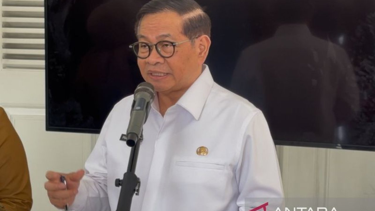 Kabar baik dari Ibu Kota! Tingkat pengangguran Jakarta turun signifikan menjadi 6,18% di semester I 2025. Simak strategi Pemprov DKI menekan angka ini.