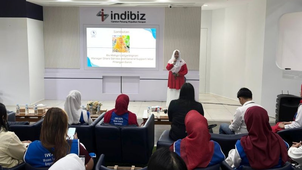 IWAPI Bogor Utara dan Telkom bersinergi menggelar pelatihan public speaking bagi UMKM, membekali mereka jurus jitu untuk meningkatkan penjualan dan memperluas jaringan usaha.