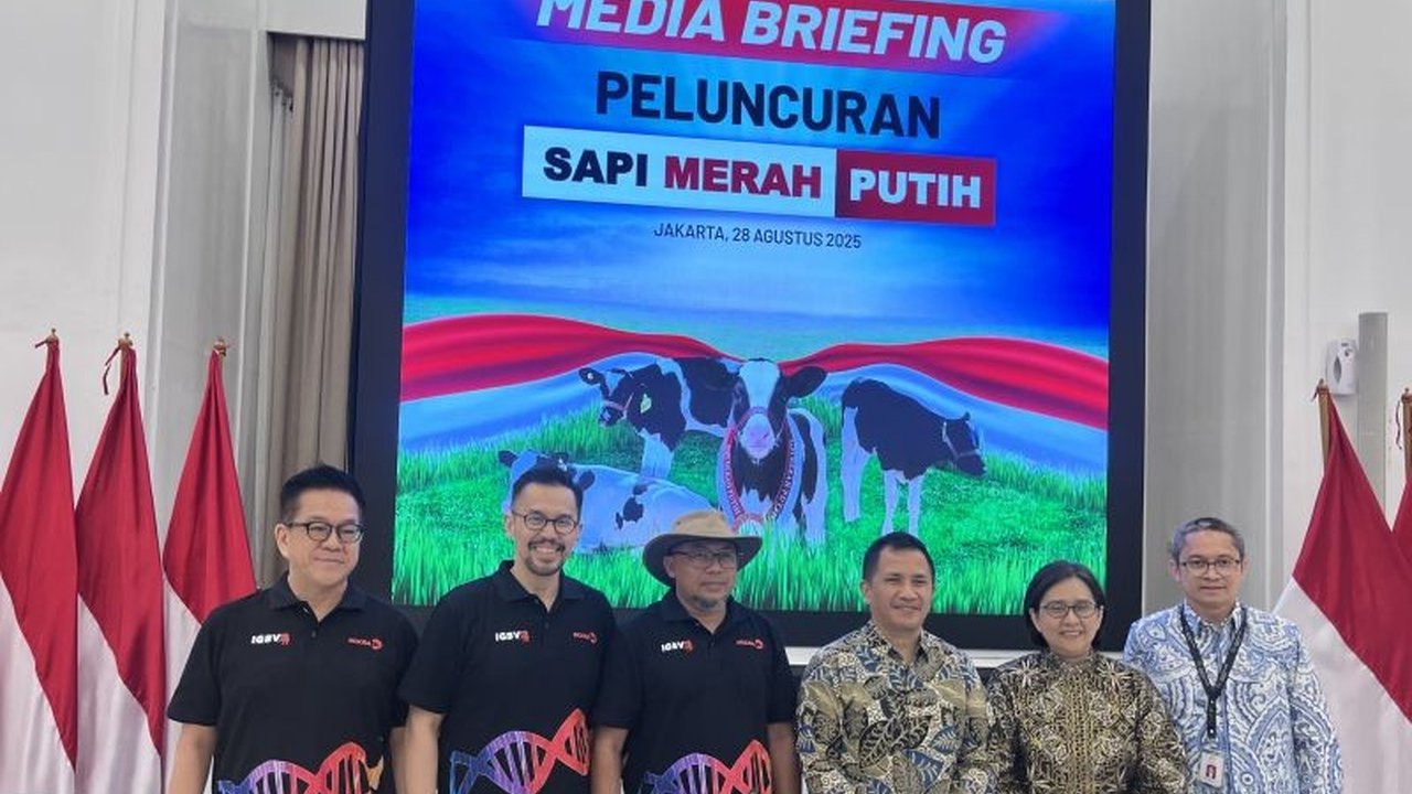Bappenas dan PT Moosa Genetika Farmindo meluncurkan Program Sapi Merah Putih, inisiatif ambisius untuk memperkuat industri sapi perah Indonesia melalui peningkatan genetik. Penasaran bagaimana dampaknya?