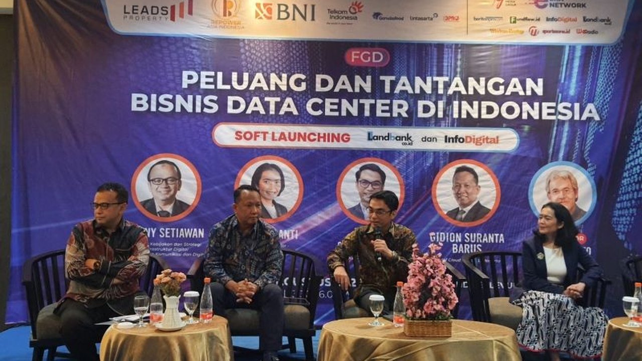 Pemerintah dan pelaku industri sepakat insentif serta pemerataan infrastruktur menjadi kunci akselerasi industri Pusat Data di Indonesia, membuka peluang baru di era digital.