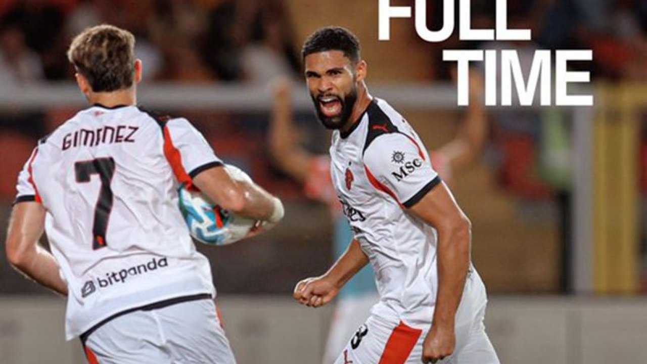 AC Milan sukses meraih kemenangan perdana mereka di Liga Italia musim ini setelah menaklukkan Lecce 2-0. Simak detail pertandingan dan siapa pencetak golnya!