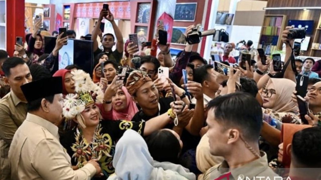 Sebanyak 493 daerah di Indonesia masih memiliki kapasitas fiskal lemah. Temukan bagaimana Kemandirian Fiskal Daerah menjadi kunci menghadapi tantangan pengurangan transfer pusat dan mengoptimalkan potensi lokal.