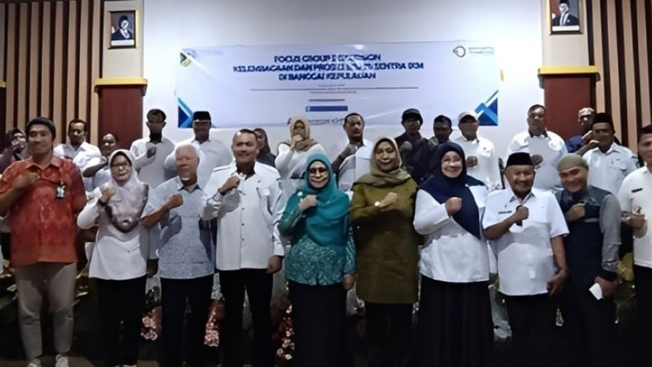Pemerintah Kabupaten Banggai Kepulauan serius menggenjot pengembangan IKM sebagai pilar ekonomi daerah. Simak strategi mereka untuk meningkatkan daya saing produk unggulan dan ekonomi berkelanjutan!