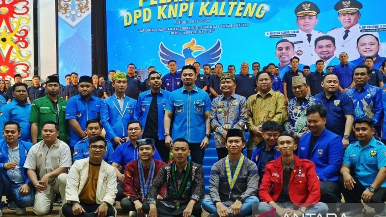 Gubernur dan Pemuda Kalteng bersatu serukan pentingnya Kerukunan Pemuda Kalteng demi pembangunan. Simak bagaimana falsafah Huma Betang menjadi kunci persatuan di tengah tantangan.