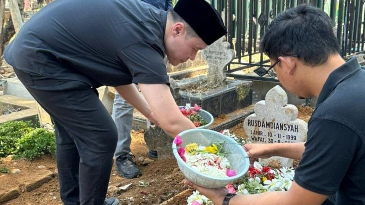 Grab Indonesia konfirmasi 2 mitra Grab meninggal dunia dan 3 lainnya dirawat pasca-demo. Perusahaan berjanji berikan perlindungan penuh dan pendampingan. Apa langkah konkret Grab?