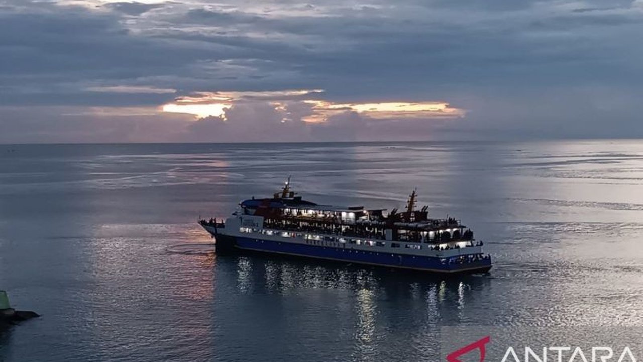 BMKG mengingatkan potensi gelombang tinggi hingga 4 meter di perairan Sulawesi Utara selama September 2025. Kenali risiko dan langkah mitigasi untuk keselamatan pelayaran di wilayah ini.