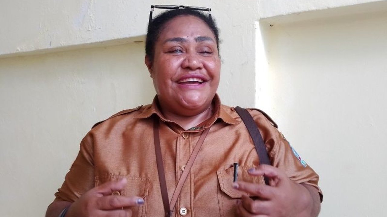 Kampung Mandiri Doyo Baru di Jayapura membuat gebrakan dengan langsung meraih predikat mandiri, melompati kategori maju. Simak rahasia di balik pencapaian luar biasa ini!