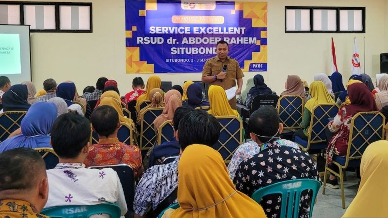 Pemerintah Kabupaten Situbondo serius menggenjot peningkatan pelayanan rumah sakit daerah. Langkah ini diambil untuk memastikan kualitas prima dan kesiapan bersaing dengan hadirnya RS swasta. Apa saja upaya mereka?