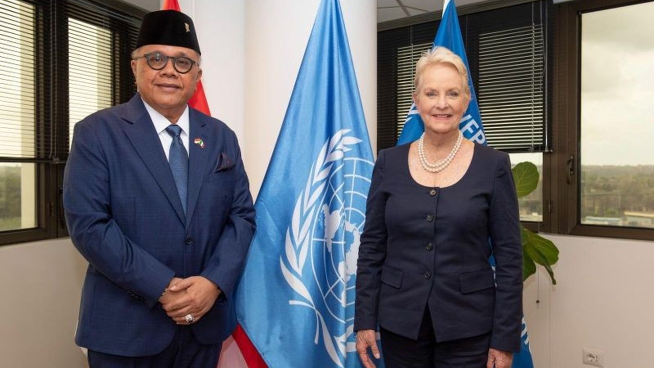Pemerintah Indonesia memperkuat komitmen kerja sama dengan Program Pangan Dunia (WFP) PBB, termasuk dalam mengatasi malnutrisi dan menyalurkan bantuan kemanusiaan. Simak detail pentingnya kerja sama Indonesia WFP ini!