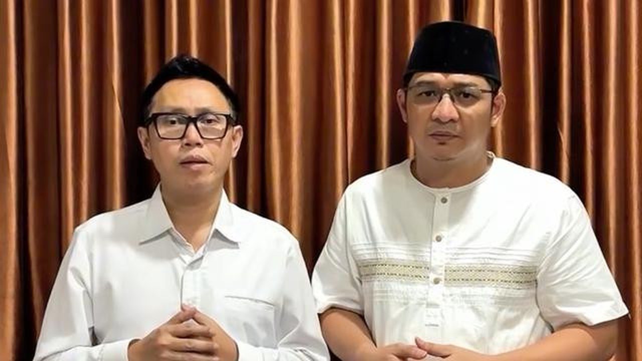 Setelah asyik berjoget di Gedung DPR bareng gengnya, Eko Patrio minta maaf. Tak sendiri, anggota DPR dari Partai Amanat Nasional itu ditemani Pasha Ungu. (Foto: Dok. Instagram @ekopatriosu