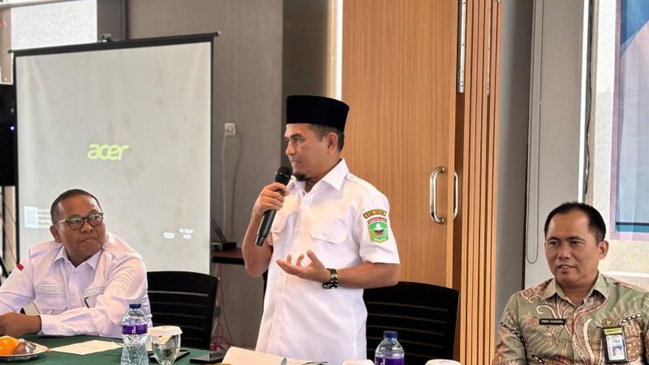 Pemerintah Kabupaten Solok mengambil langkah serius dalam menekan maraknya penyalahgunaan obat. Apotek dan toko obat kini didorong menjadi garda terdepan dalam upaya ini.