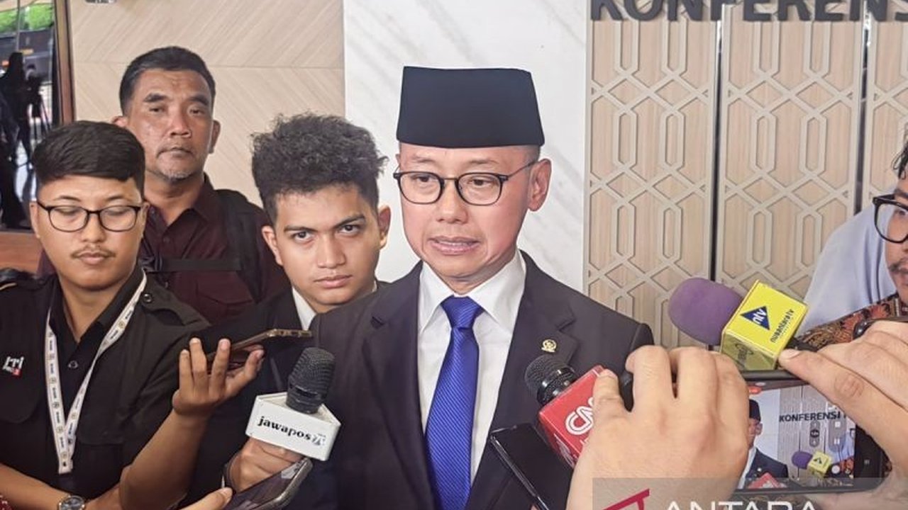 MPR RI sedang mengkaji payung hukum untuk penetapan Pokok-Pokok Haluan Negara (PPHN), mempertimbangkan amandemen UUD 1945, konsensus, atau UU. Mana yang akan dipilih?