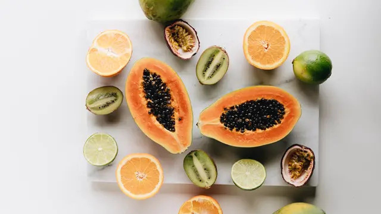 ilustrasi buah pepaya/Photo by alleksana from Pexels