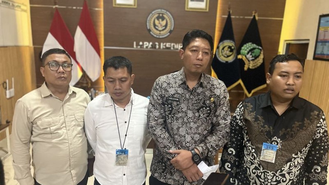 Lapas Kediri mengambil langkah tegas dengan **pencabutan hak narapidana** terhadap pelaku asusila sesama warga binaan. Simak detail sanksi internal dan upaya pencegahan di lapas.