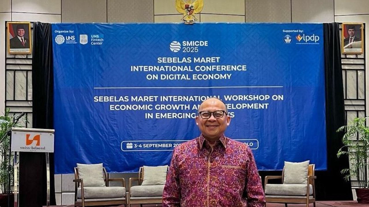 Proyek Giant Sea Wall di Jakarta membutuhkan dana fantastis hingga Rp650 triliun. Peneliti UNS ungkap solusi pembiayaan campuran agar proyek strategis ini terwujud.