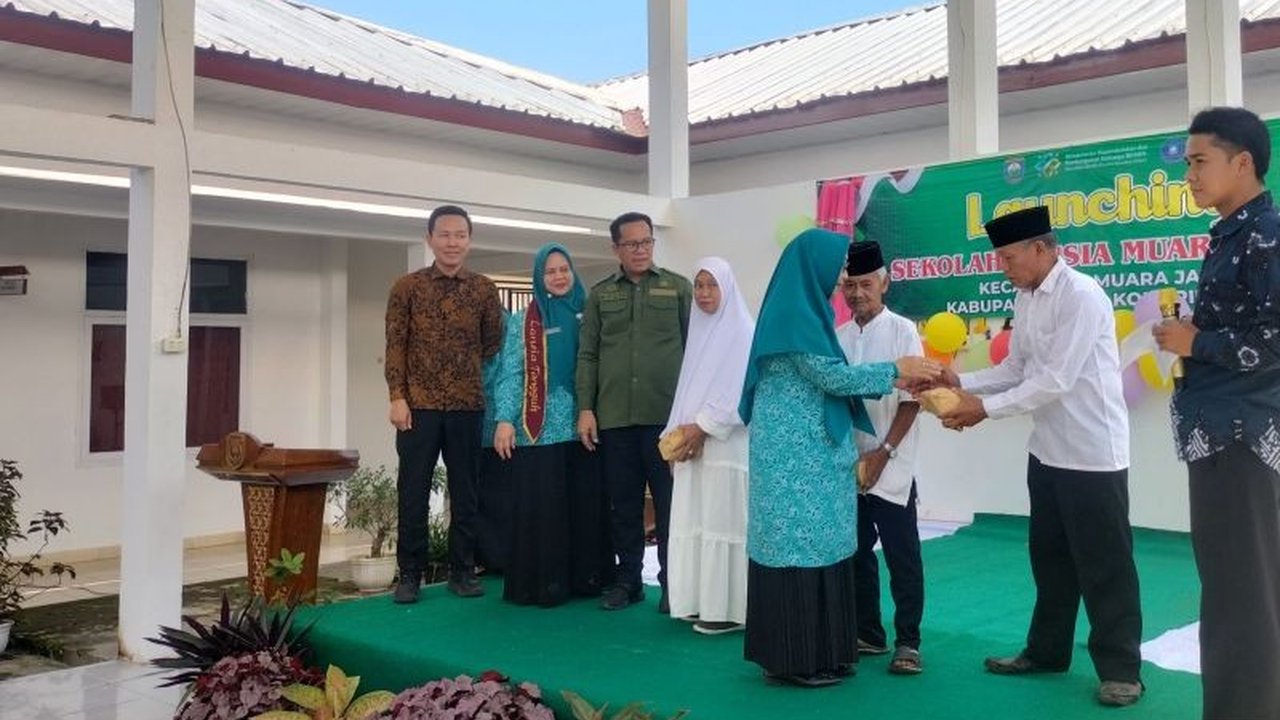 Pemerintah Kabupaten OKU menargetkan 13 kecamatan membentuk Sekolah Lansia Tangguh untuk mewujudkan lansia mandiri. Simak bagaimana program ini mencetak lansia SMART dan dampaknya bagi kualitas penduduk.