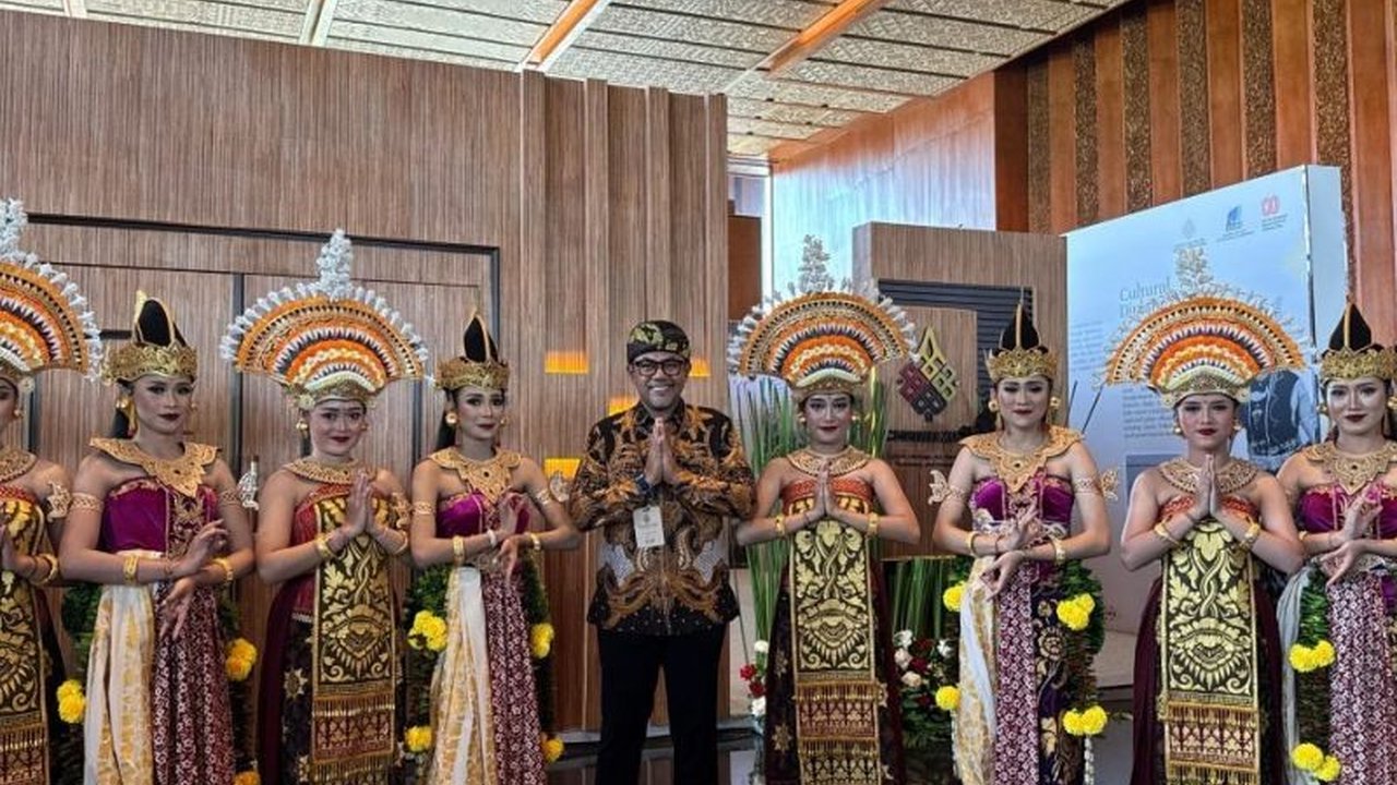 Bupati Probolinggo sukses membawa kekayaan Budaya Probolinggo Internasional ke forum Chandi 2025 di Bali. Simak bagaimana warisan lokal ini memikat perhatian dunia dan membuka peluang kolaborasi global.
