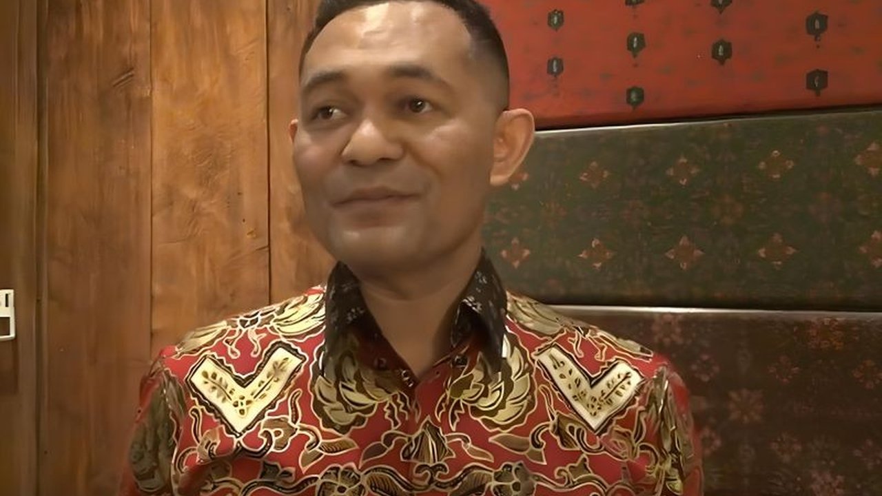 Calon Ketua Umum Iluni UI Boni Hargens tekankan pentingnya Iluni UI mendukung pemerintah demi 'Indonesia cerah'. Apa visi lainnya untuk alumni dan bangsa?