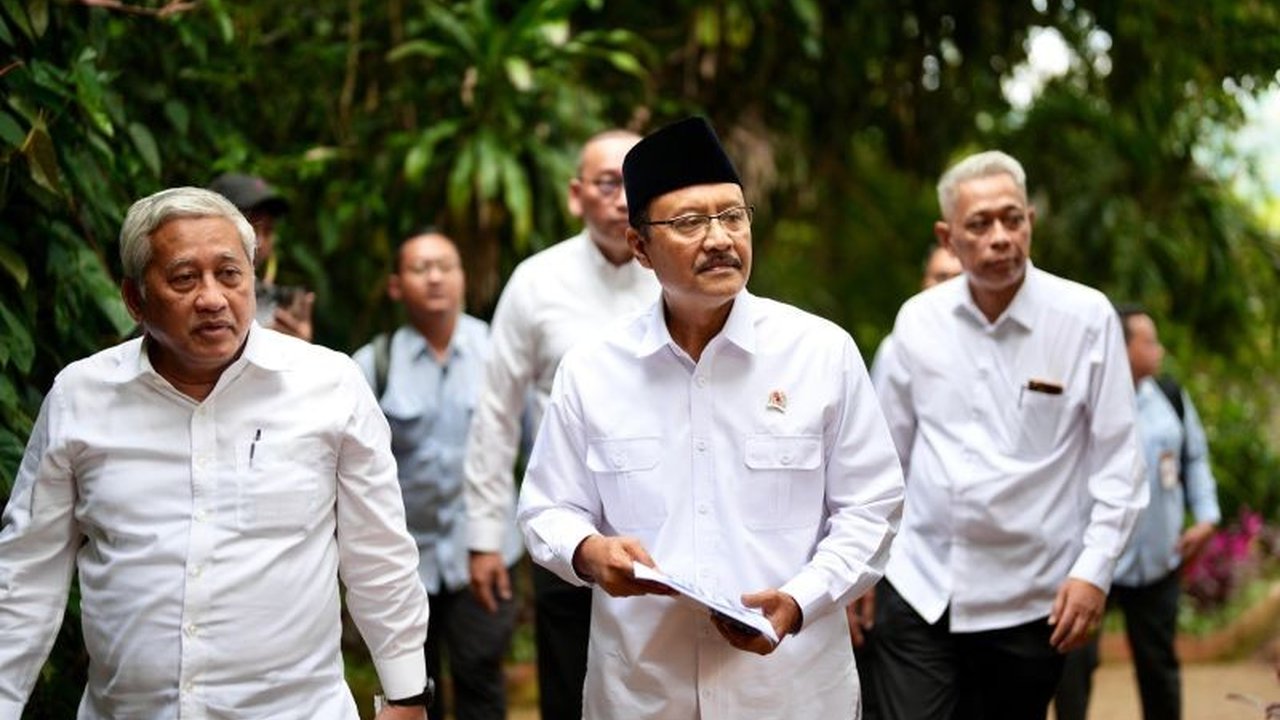 Menteri Sosial Saifullah Yusuf telah melaporkan perkembangan Program Sekolah Rakyat kepada Presiden Prabowo Subianto. Apa saja arahan Presiden dan bagaimana implementasi Sekolah Rakyat ke depan?