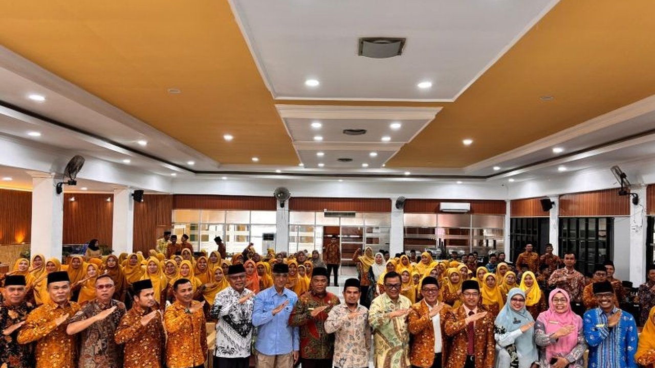 Pemkab Solok tegaskan Pendidikan Agama bukan sekadar hafalan, melainkan pilar krusial dalam pembentukan karakter bangsa. Simak mengapa peran ini begitu vital!