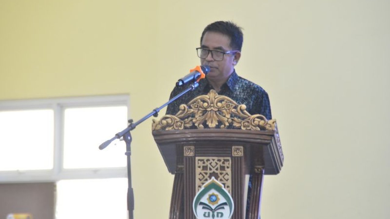 Pemerintah Kota Palu menegaskan kekayaan literasi mahasiswa adalah fondasi penting untuk meningkatkan kualitas intelektual. Mengapa literasi menjadi kunci di tengah derasnya informasi digital?