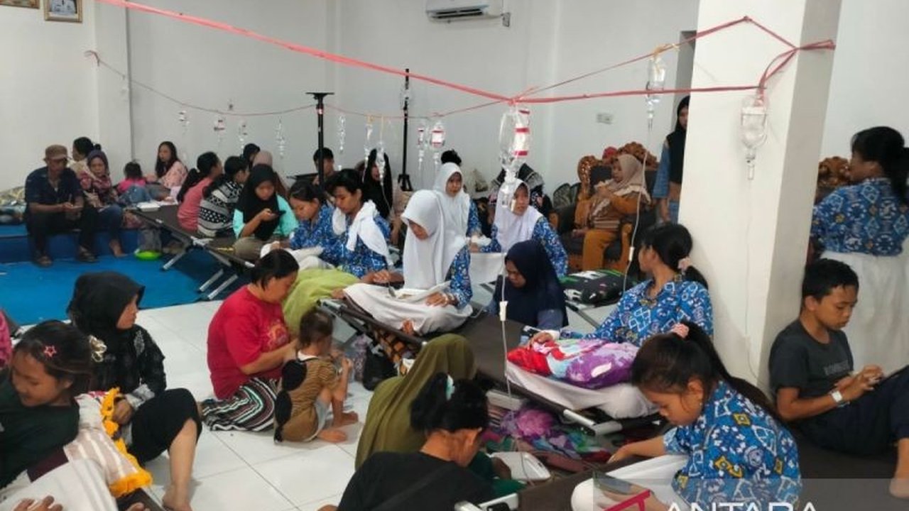 Program Makan Bergizi Gratis (MBG) di Lebong akan tetap dilanjutkan meski sempat terjadi insiden keracunan massal. Bagaimana Pemkab Lebong memastikan keamanan program ini ke depannya?