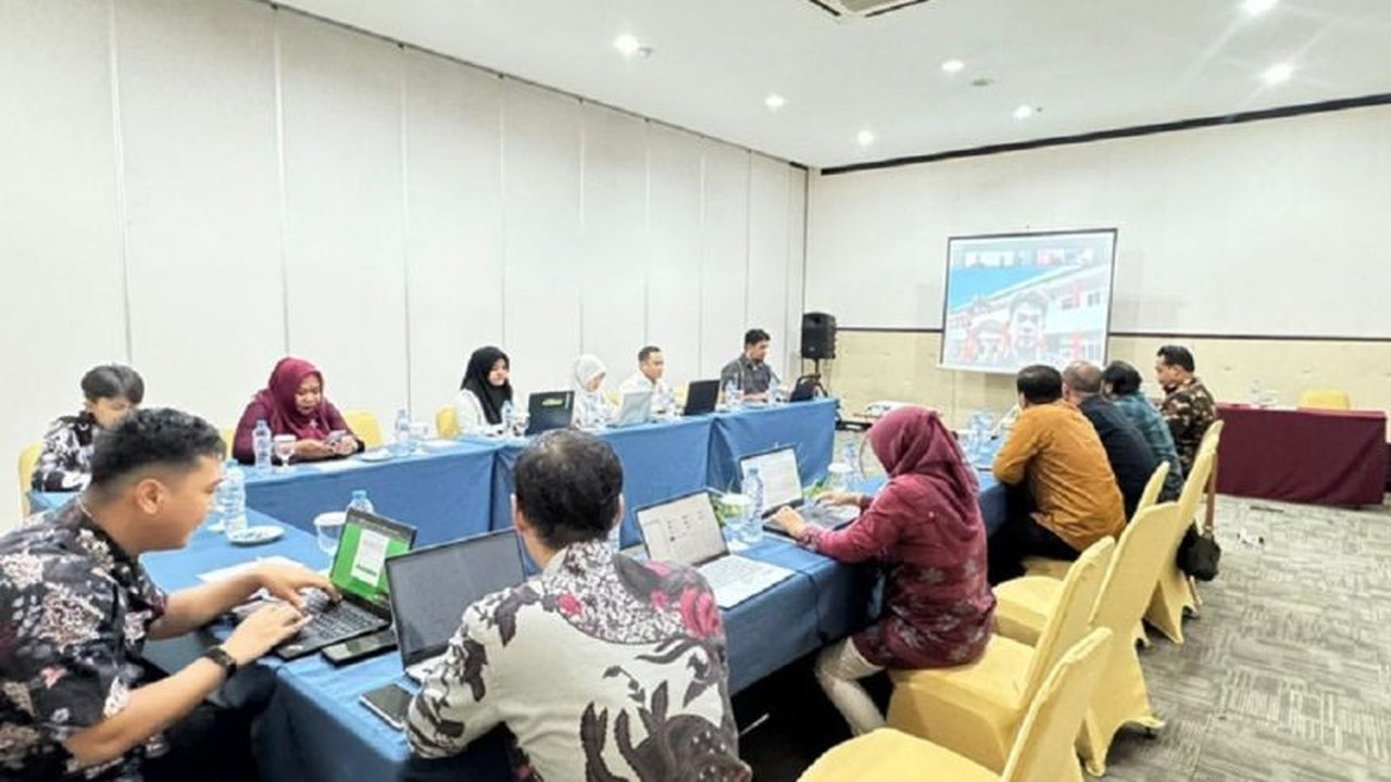 Ribuan guru dari seluruh Indonesia antusias mengikuti Bimtek UKPPPG Tahap 2 Tahun 2025 yang diselenggarakan FKIP UMPR. Persiapkan diri hadapi uji kompetensi!