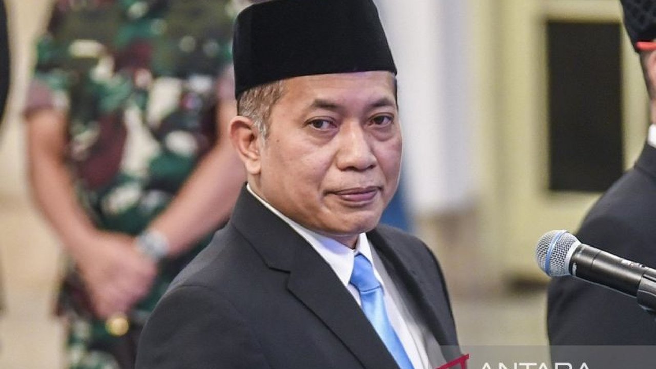 Penunjukan Ferry Juliantono sebagai Menteri Koperasi Baru disambut baik pelaku usaha. Apa saja prioritas yang diharapkan untuk mempercepat transformasi dan daya saing koperasi di Indonesia?