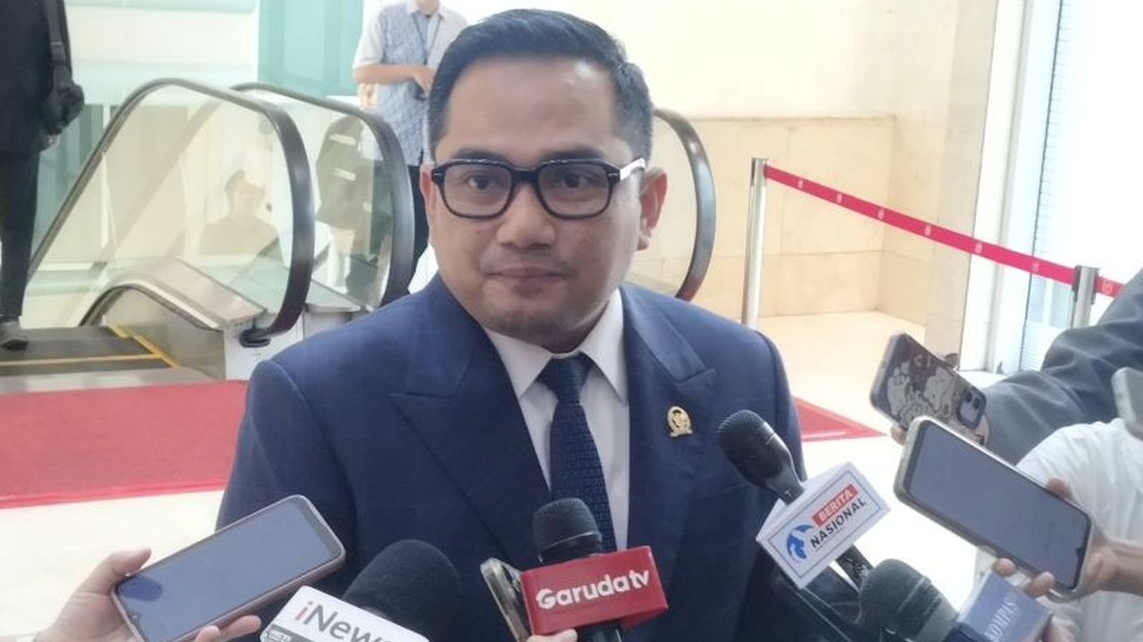 Usulan kontroversial Ketua Umum PKB Abdul Muhaimin Iskandar mengenai penunjukan gubernur oleh Presiden memicu perdebatan sengit, namun DPR RI melihat adanya solusi jalan tengah.