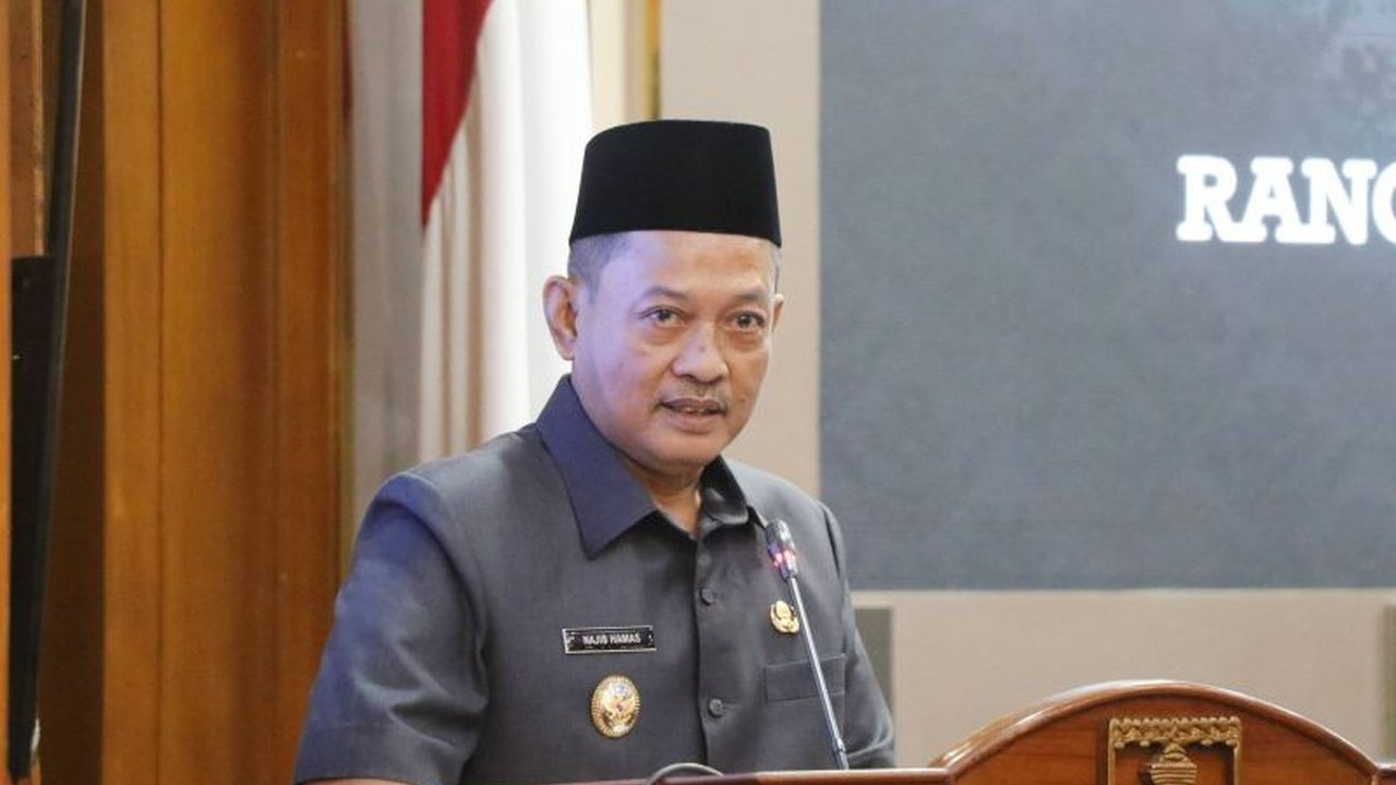 Pemkab Serang ajukan RPJMD 2025-2030, fokus pada pembangunan SDM dan infrastruktur demi mewujudkan Kabupaten Bahagia. Simak detail program strategisnya!