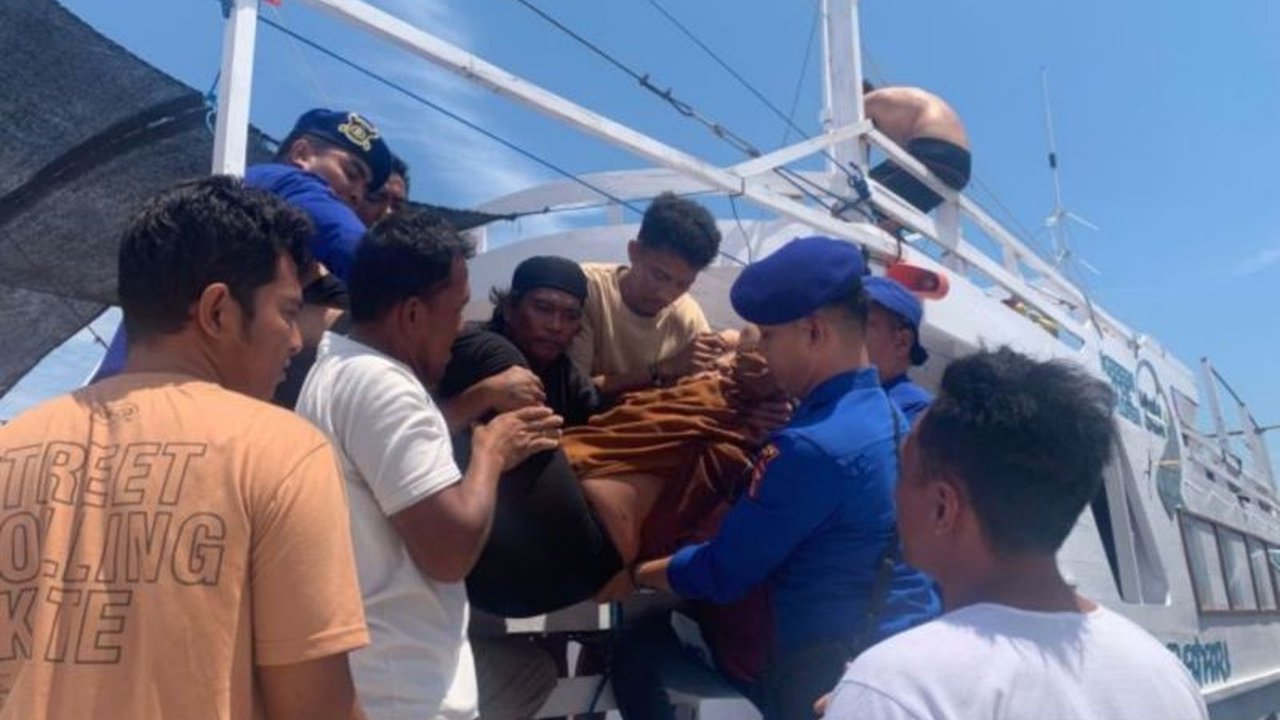 Satpolairud Polres Dompu menunjukkan kesigapan luar biasa dalam operasi kemanusiaan. Simak kisah dramatis evakuasi ibu hamil yang mengalami kontraksi hebat di perairan Dompu.
