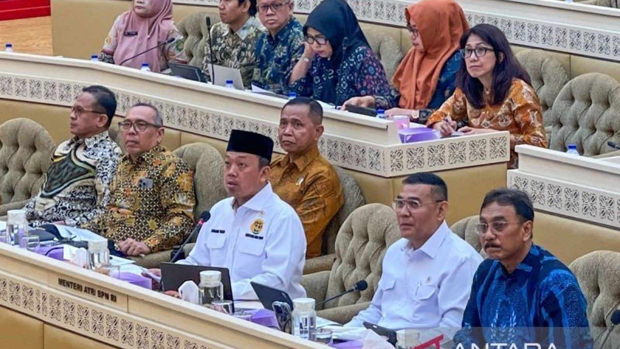 Pemerintah melalui Kementerian ATR/BPN dan Kemenag genjot percepatan sertifikasi tanah wakaf dan rumah ibadah. Langkah ini penting untuk kepastian hukum dan jaga aset umat.