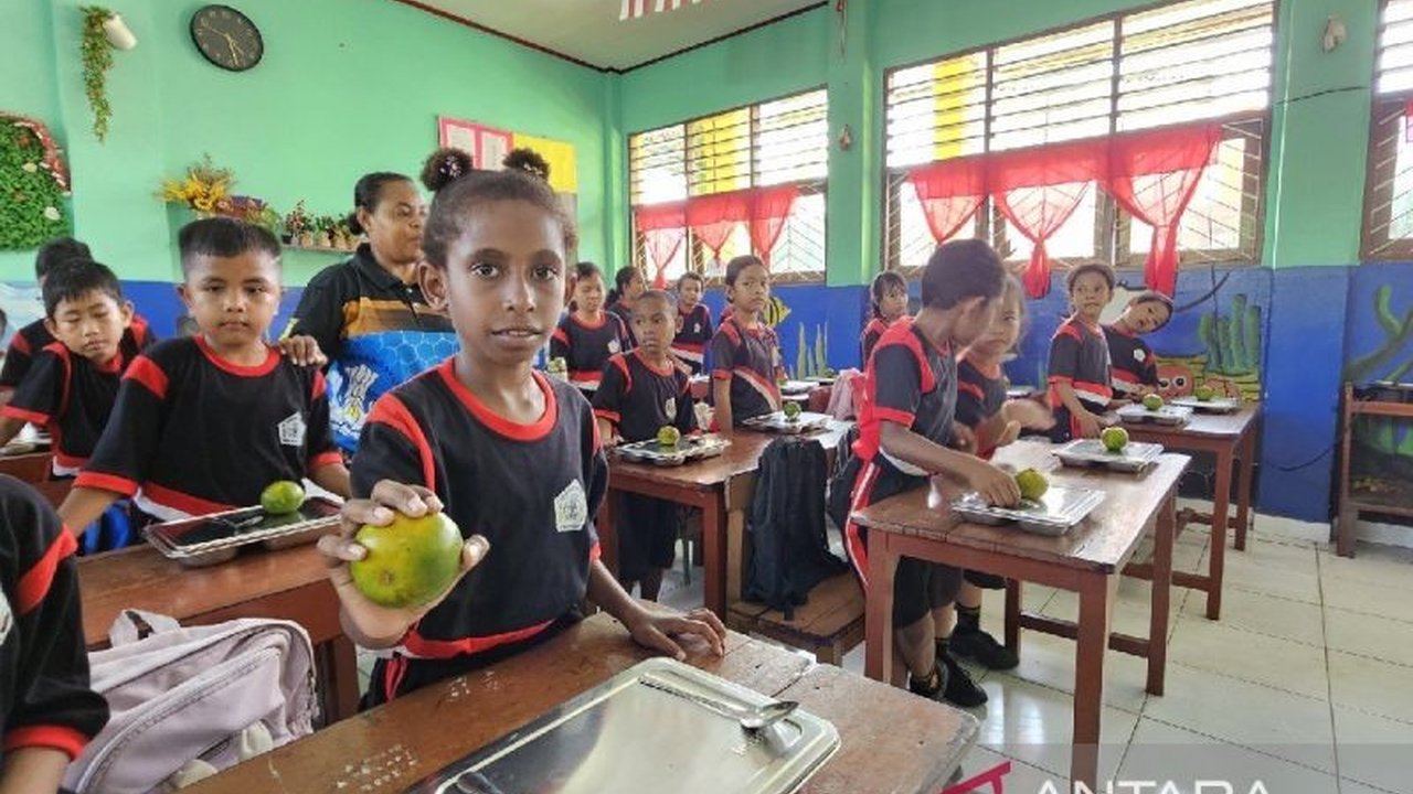 Pemerintah Provinsi Papua mengandalkan pangan lokal Papua seperti ubi jalar dan keladi untuk menyukseskan program Makan Bergizi Gratis di sembilan kabupaten/kota. Bagaimana strateginya?