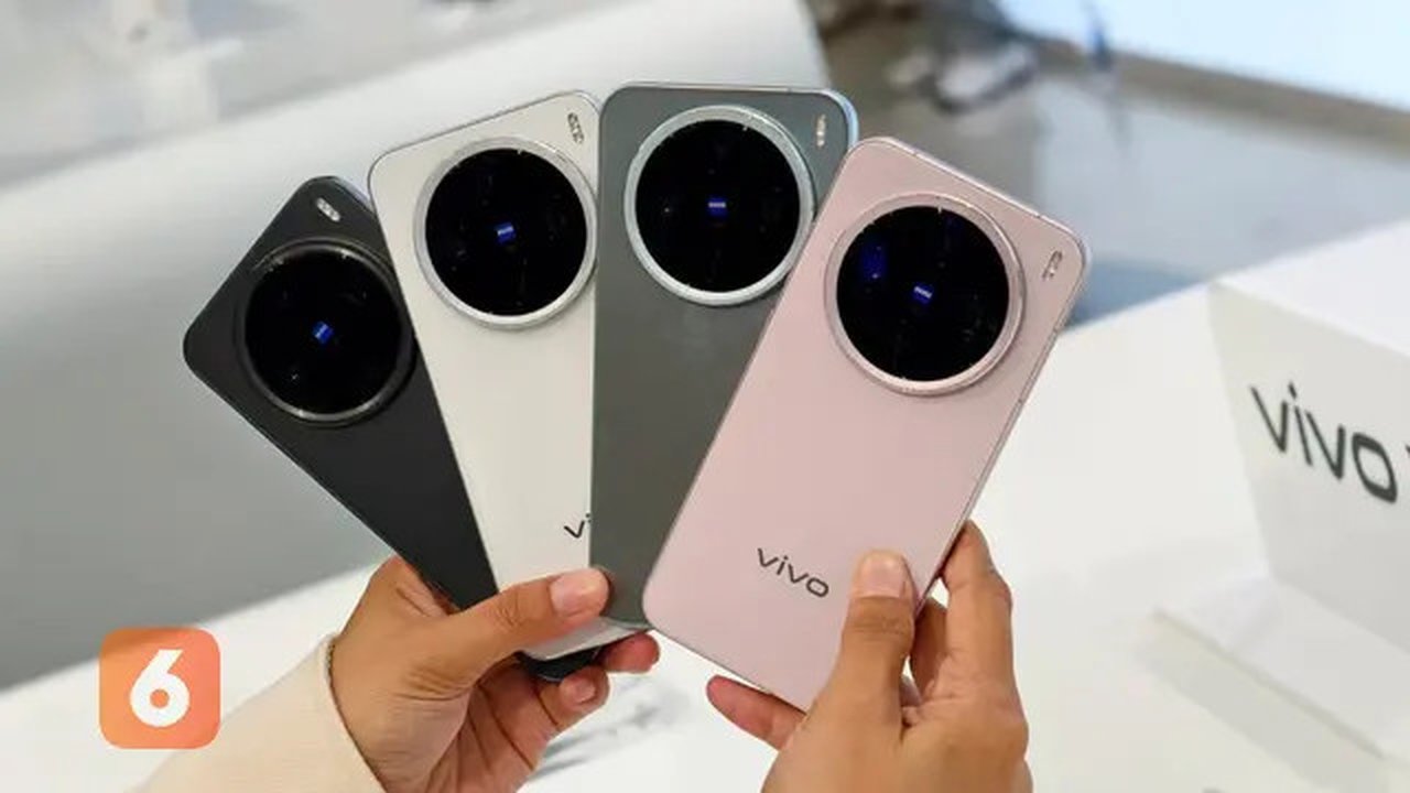 Vivo X200 Pro Mini yang baru saja diperkenalkan di Beijing, China. (Liputan6.com/Yoga Nugraha)