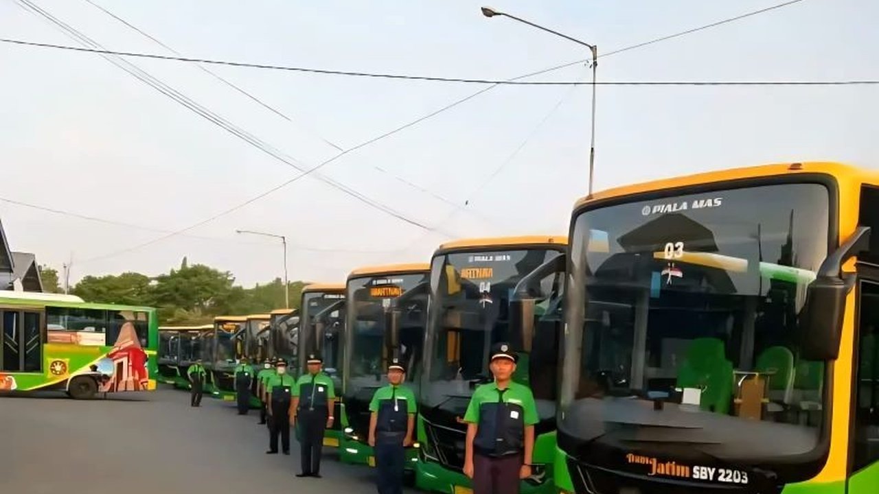 DPRD Kota Malang mengusulkan angkot sebagai angkutan pengumpan (feeder) untuk mengoptimalkan layanan Bus Trans Jatim. Langkah ini diharapkan jadi solusi kemacetan dan dorong masyarakat beralih ke transportasi publik.