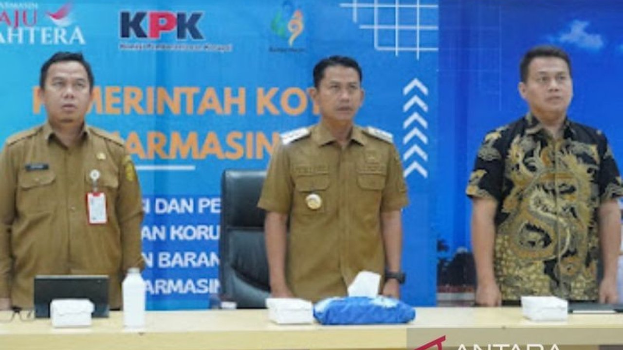Pemerintah Kota Banjarmasin berkomitmen penuh mendukung program MCSP KPK di sektor pengadaan barang dan jasa. Simak bagaimana langkah ini meningkatkan transparansi!