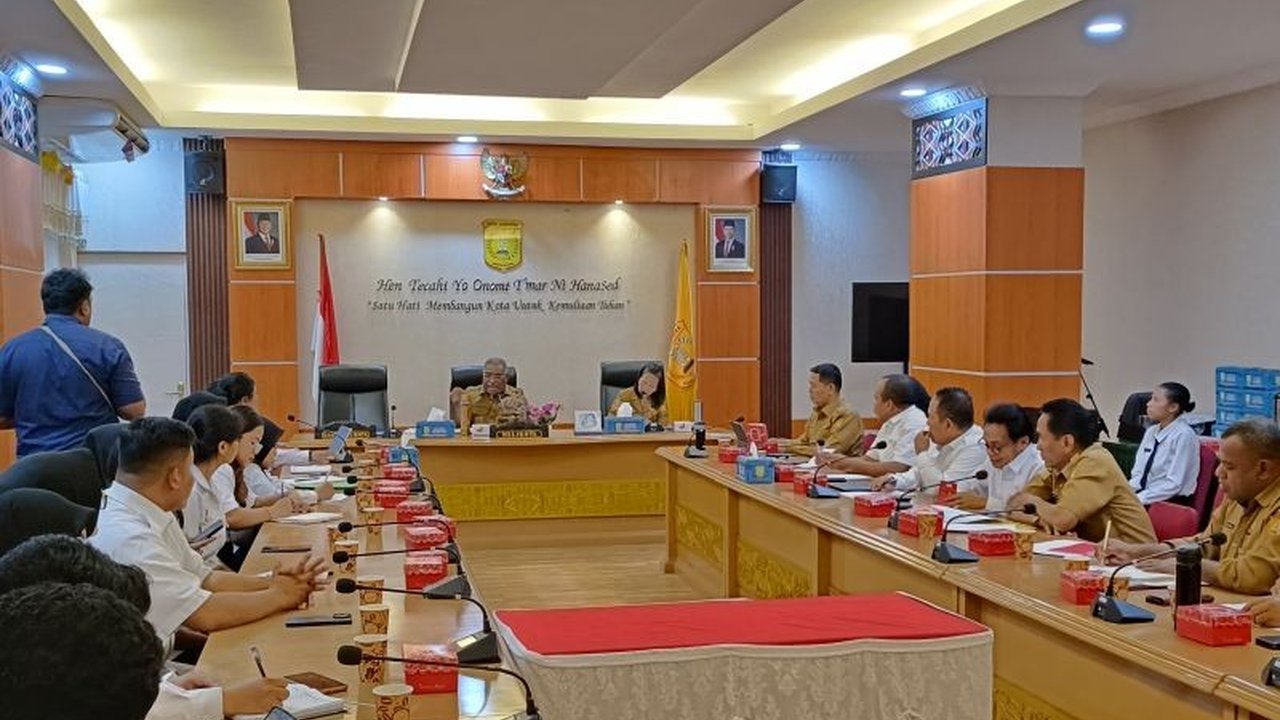 Program Makan Bergizi Gratis Jayapura telah menjangkau 161 sekolah, meningkatkan gizi dan kecerdasan anak. Bagaimana program ini berdampak pada ekonomi lokal?