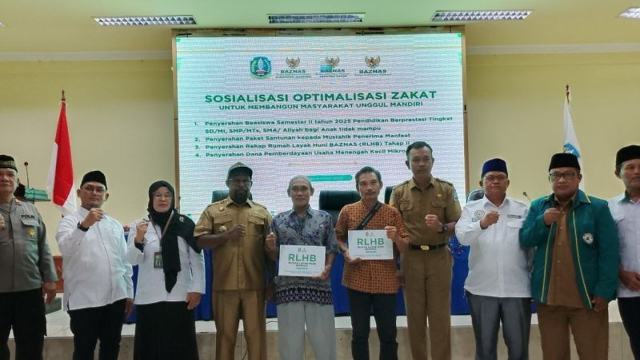 Baznas Jayapura menyalurkan beasiswa kepada 87 pelajar dari berbagai jenjang pendidikan. Simak bagaimana program beasiswa Baznas Jayapura ini mendukung peningkatan kualitas SDM di Jayapura.