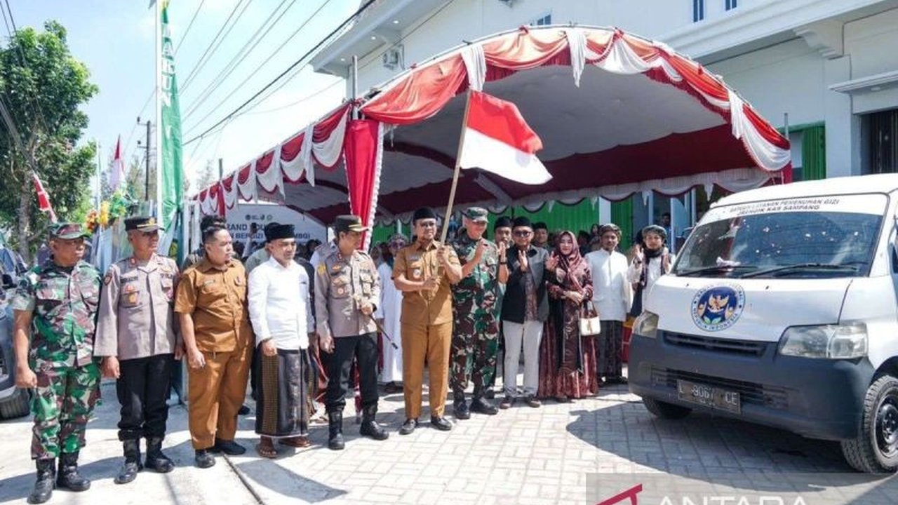 Program Makan Bergizi Gratis Sampang telah mengoperasikan 23 dapur dari target 35, menyasar ribuan penerima manfaat. Bagaimana distribusi dan pengawasannya?