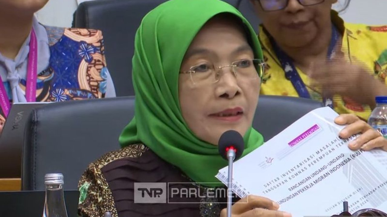Komnas Perempuan mendesak negara untuk memperkuat perlindungan Pekerja Migran Indonesia (PMI) di berbagai kondisi, menyusul ribuan kasus kekerasan yang terungkap. Apa saja desakannya?