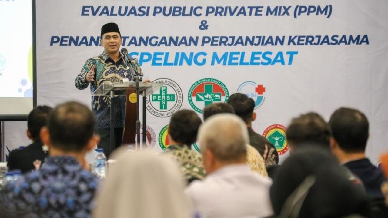 Pemerintah Provinsi Jawa Tengah berkomitmen penuh mewujudkan Zero TBC 2030 melalui strategi kolaboratif, termasuk penggunaan X-Ray portable dan program Jogo Tonggo. Simak selengkapnya!
