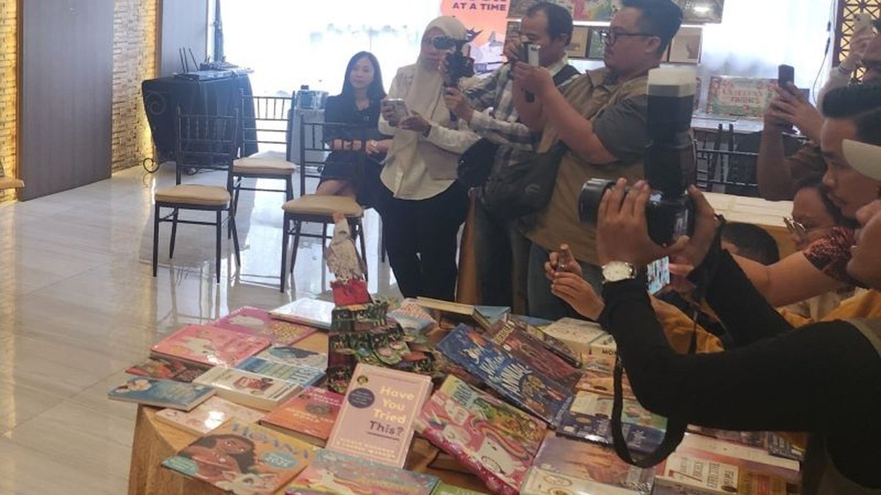 Pemprov Sumsel gencar mengembangkan Pojok Baca di 17 kabupaten/kota hingga pelosok desa. Strategi ini bertujuan mendekatkan perpustakaan dan meningkatkan minat baca masyarakat.