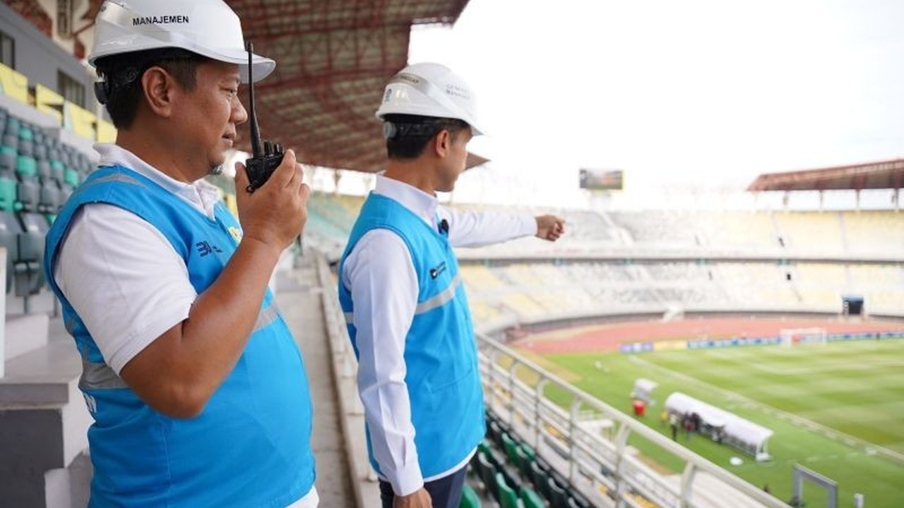Simak bagaimana PLN sukses menjaga pasokan listrik andal selama FIFA Match Day Timnas Indonesia dan Kualifikasi Piala Asia U-23, memastikan setiap pertandingan berjalan lancar tanpa gangguan!