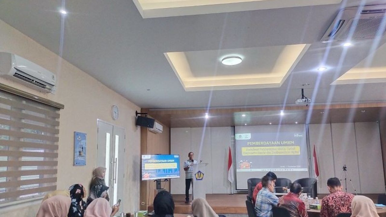 Kanwil DJPb Jambi membekali 64 pelaku UMKM dengan wawasan kesetaraan gender dan kewirausahaan digital. Temukan bagaimana inisiatif DJPb Jambi bekali UMKM kesetaraan gender ini mendorong ekonomi inklusif.