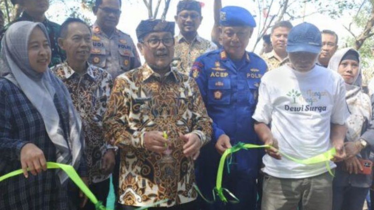 Pertamina Hulu Energi (PHE) ONWJ meresmikan Ekowisata Dewi Surga di Cirebon, Jawa Barat. Kawasan ini memadukan pelestarian lingkungan dan edukasi, membuka peluang ekonomi baru bagi masyarakat pesisir.