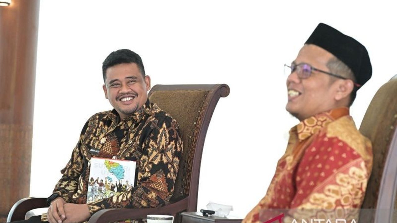 Gubernur Sumatera Utara Bobby Nasution mengajak Partai Keadilan Sejahtera (PKS) berkolaborasi menyukseskan Enam PHTC Sumut. Penasaran program apa saja yang akan dijalankan?